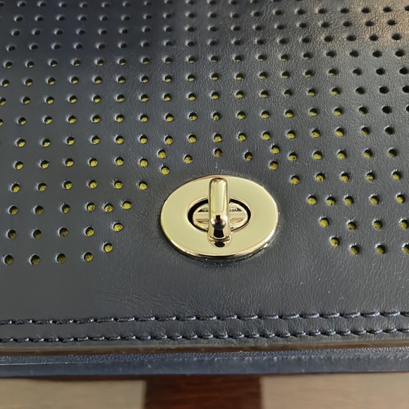 NWOT Coach midsized bag with removable tassel. Navy Citrine Leather shoulder bag - Picture 9 of 16